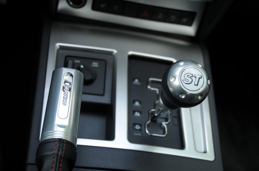  Dodge Nitro by Startech 2006 года  (фото 23 из 32)